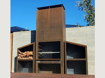 Image 1 of 6