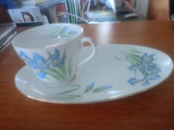 Image 1 of 6