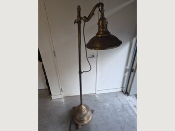 Image 1 of 6