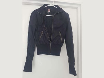 Image 1 of 5