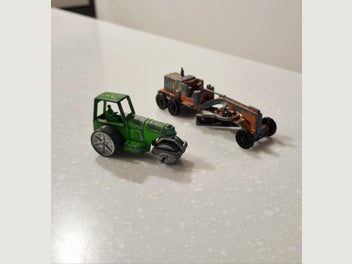 Image 1 of 7