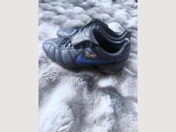 Image 1 of 6
