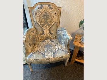 Image 1 of 5