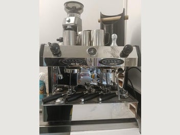 Image 1 of 6