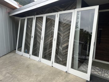 Image 1 of 7
