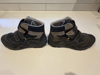 Image 1 of 6
