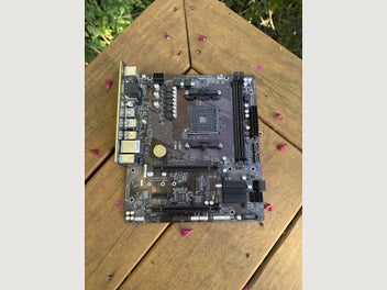 Image 1 of 3