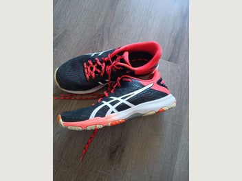 Image 1 of 7