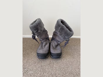 Image 1 of 5