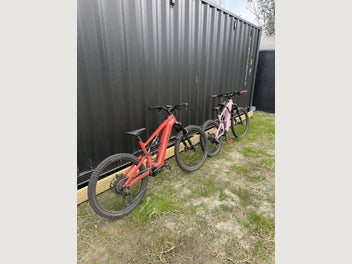 Image 1 of 6