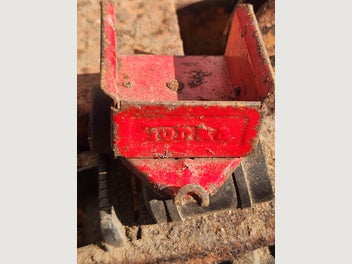 Image 1 of 4