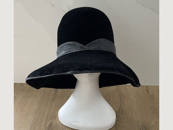 Image 1 of 10