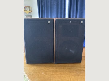 Used Acoustic Research AR-6 Bookshelf speakers for Sale
