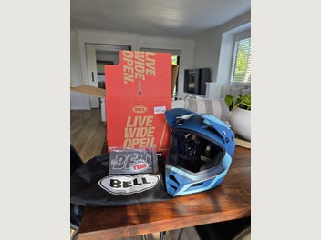 Image 1 of 6