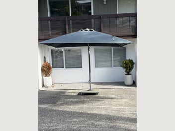 Image 1 of 10