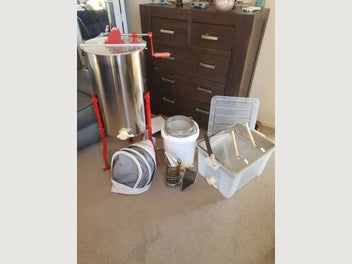 Image 1 of 3