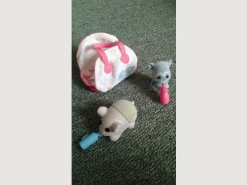 Image 1 of 4