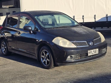 Nissan Tiida