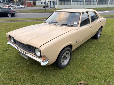 Ford Cortina