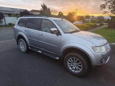 Mitsubishi Challenger