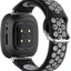 Fitbit Versa 3 Silicone Strap Black/Grey Carousel 3