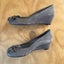 Django & Juliette Grey Suede Heeled Wedges with Flowers Size 39 Carousel 4