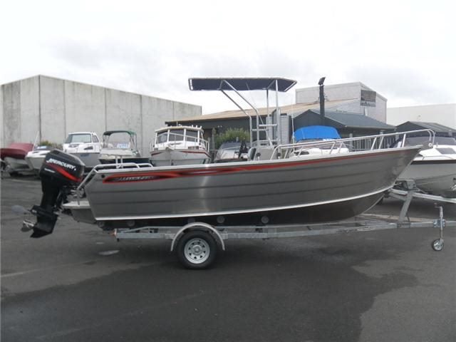 2018 Bluefin 620 CENTRE CONSOLE - $39,950.00