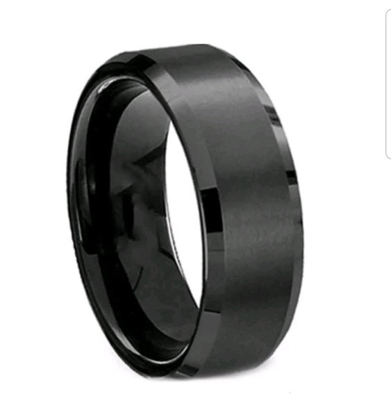 Black Ring Carousel 1