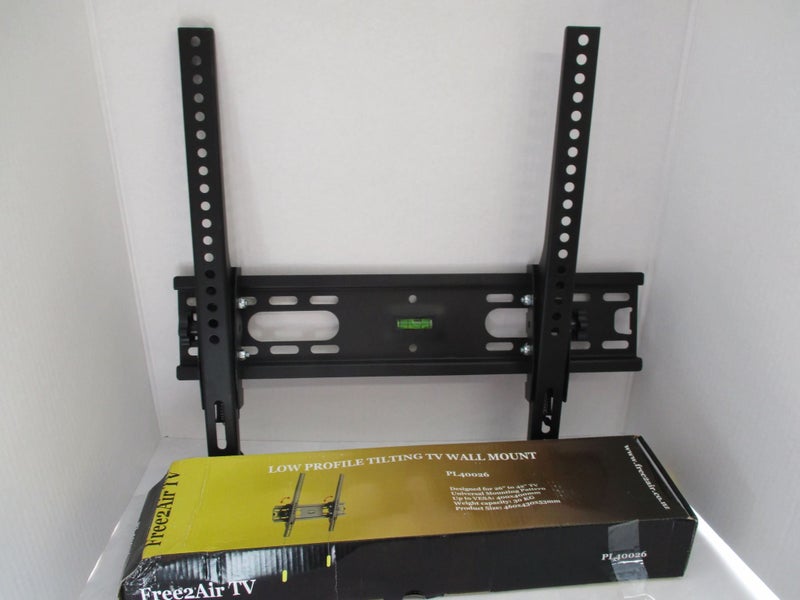 Low Profile TILTING TV/MONITOR Bracket/Wall Mount 26" to 42" Carousel 1