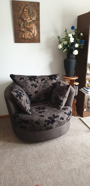Big Round And Comfy Brand New Swivel Chair Trade Me