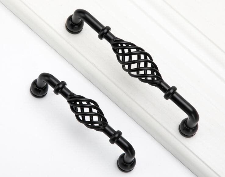 Black Door Pull Handle 96mm Carousel 1