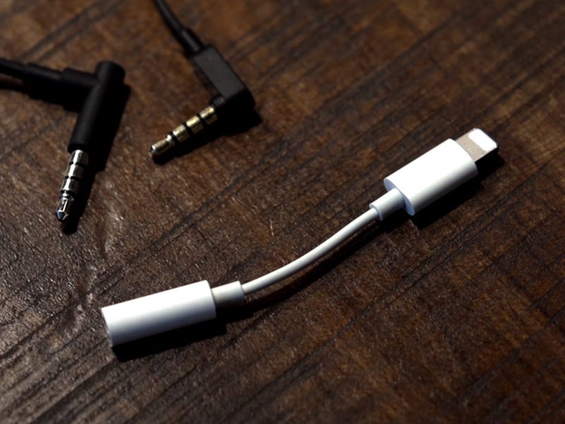 Lightning to Aux iPhone Adapter (A02)64142557983746111