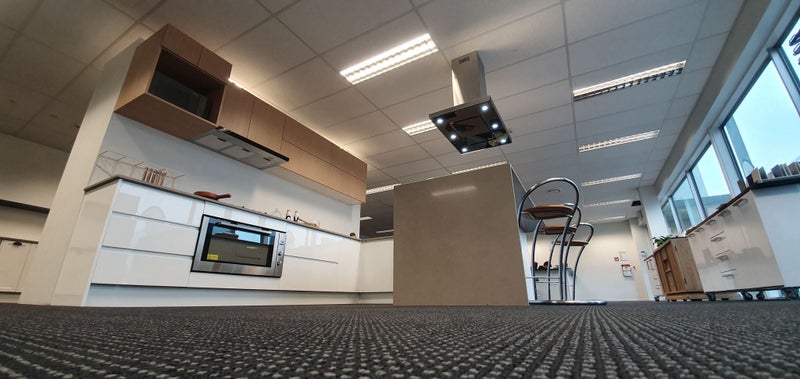 KITCHEN WITH ENGINEERED STONE, WHITE Carousel 1