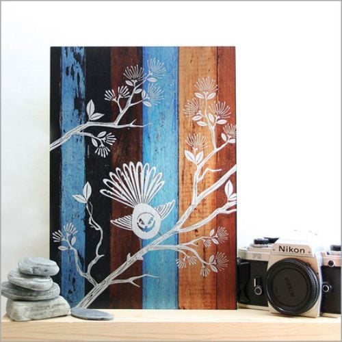 Kiwiana Wall Art - Rectangle : Aged Timber Fantail (Small) Carousel 1