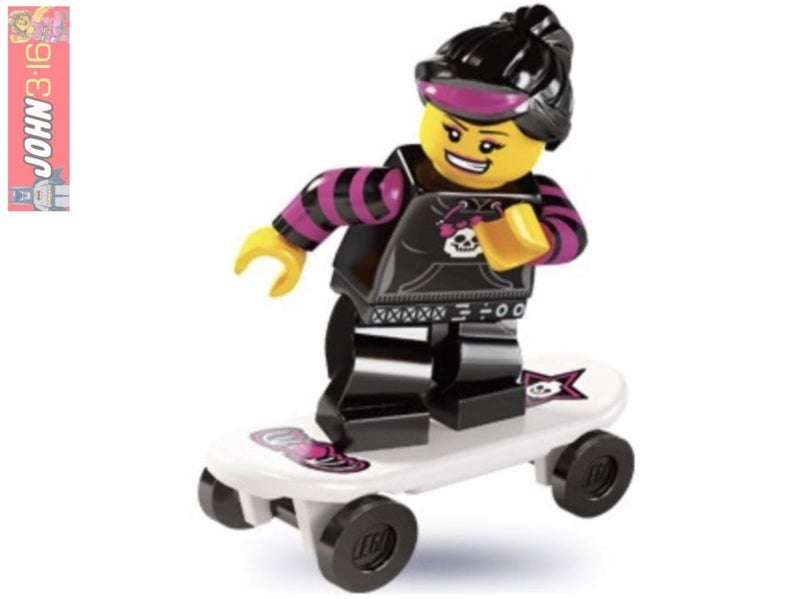 AWESOME LEGO COLLECTIBLE MINIFIGURE - SERIES 6 SKATER GIRL Carousel 1