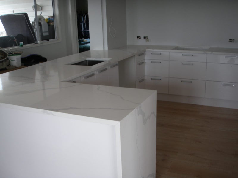 Special!! Engineered Stone Benchtop - Calacatta Stone Carousel 2