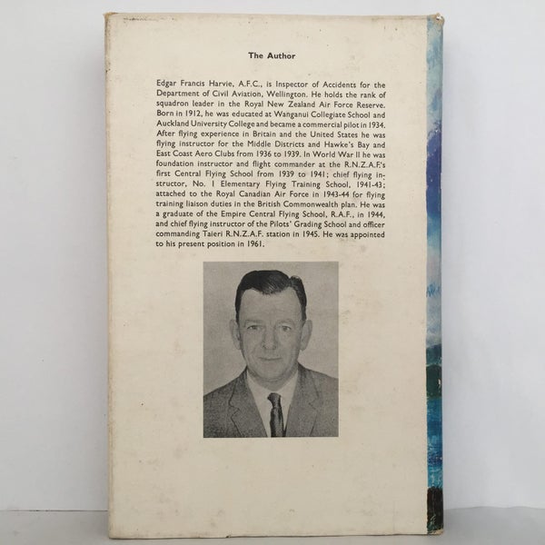 VENTURE THE FAR HORIZON: Epic Flights by NZ Pioneer Aviators 1966 1st edition Carousel 2