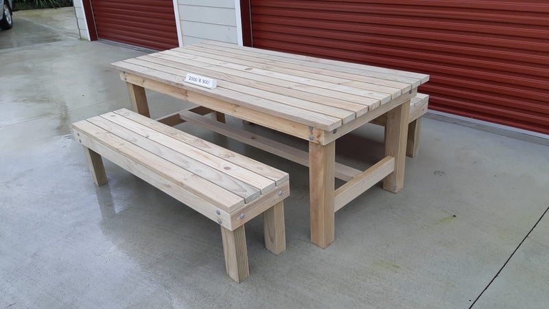 CUSTOM MADE OUTDOOR FURNITURE Carousel 10