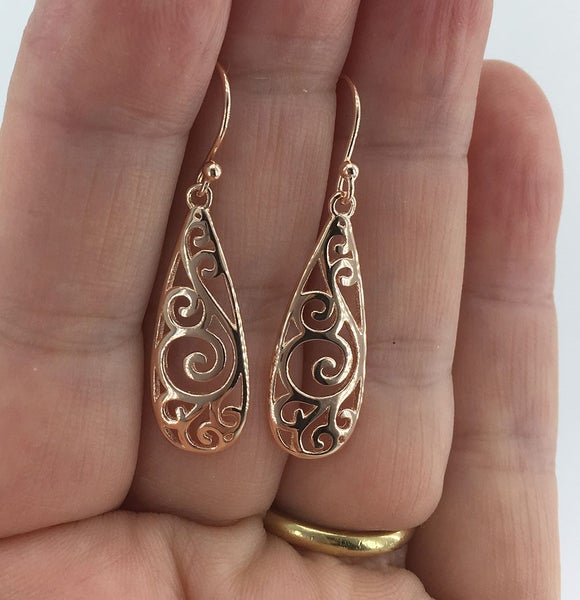 Rose-Gold NZ Koru Earrings "Aroha" Carousel 2