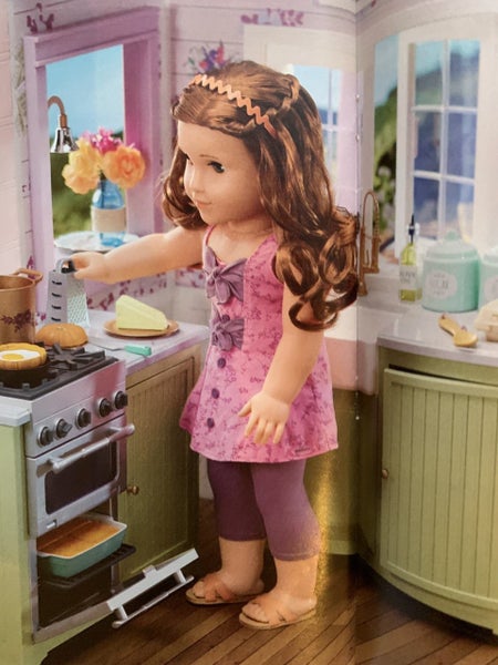 American Girl of the Year 2019 ~ BLAIRE'S FLORAL FLAIR OUTFIT ~ in original box Carousel 3