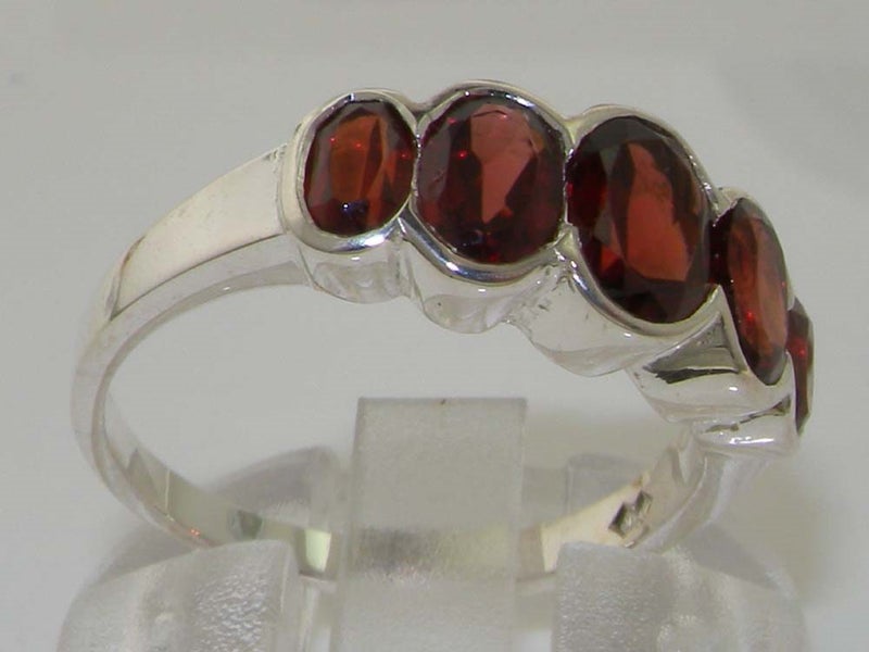 9ct White Gold Garnet ring Womens Band Ring Carousel 2