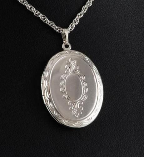 SALE! Pretty Embossed Silver EP Locket & Chain Carousel 1