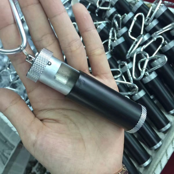 Portable Ashtray (YB-5016, Black) Carousel 1