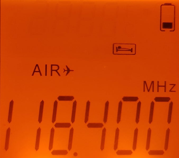 TECHOMAN Aircraft Band Radio Receiver VHF AIR/FM/AM BLACK Carousel 2