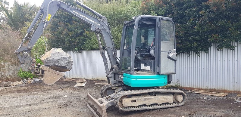 Digger Hire + Tipper Truck 8.7ton Carousel 20