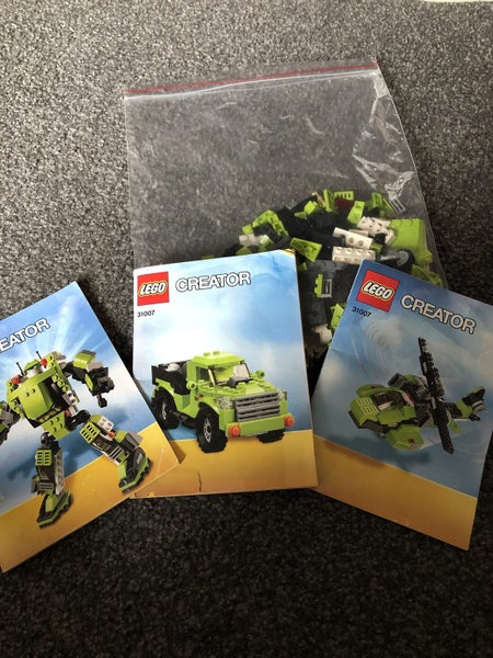LEGO Creator Power Mech 31007 Carousel 1
