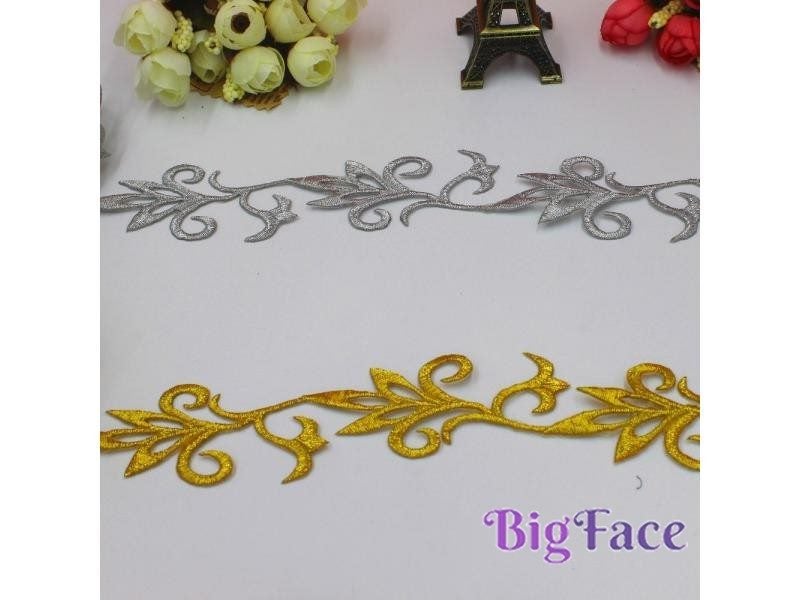 Iron On Gold Embroidered Lace Costumes Lace Trims Appliqued Braided Vintage Carousel 2