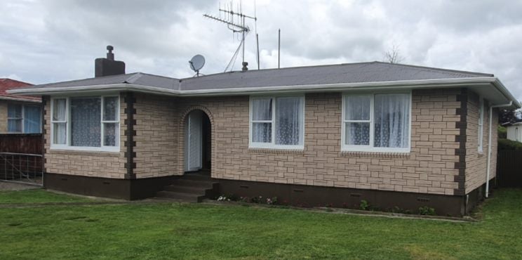 Timeless & Renovated. Built for Family Life Timeless & Renovated. Built for Family Life