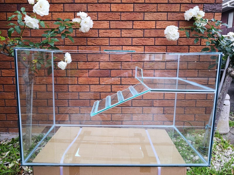 Turtle tank 900x450x450 Carousel 1