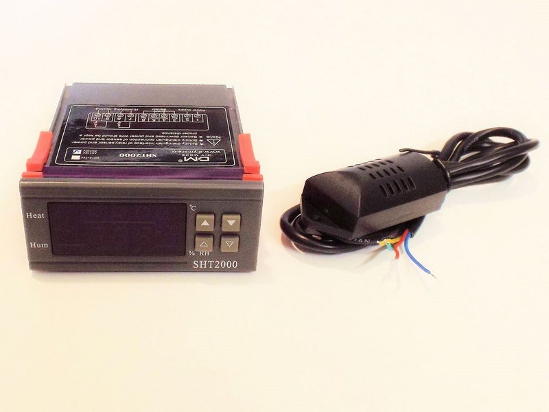 Digital Humidity Temperature Controller SHT2000 Carousel 1